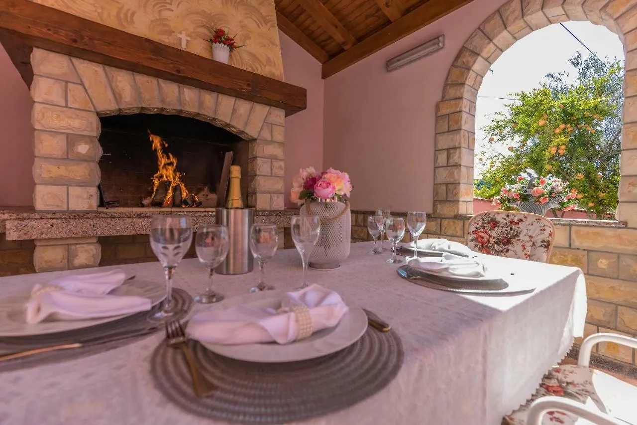Villa Rossa Apartments Kampor