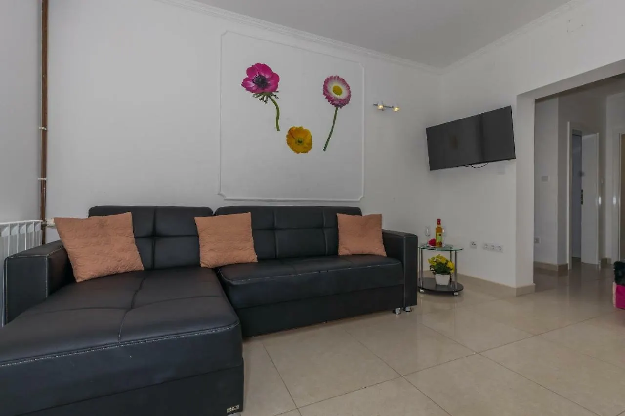 Villa Rossa Apartments Kampor
